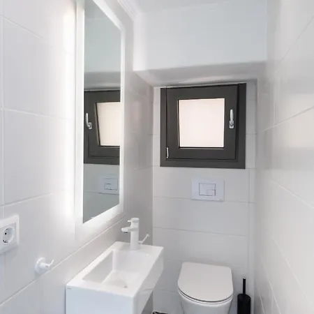 Villa Anthos - Fresh Modern Villa, Pool, Close To The