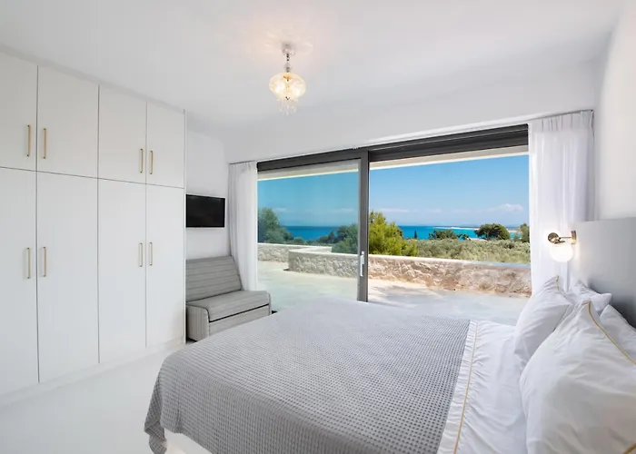 Anthos - Fresh Modern Villa, Pool, Close To The Villa *